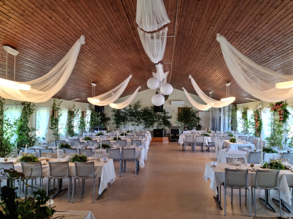 Festdukad samlingslokal i Bohuslän på Backamo Lägerplats nära Uddevalla