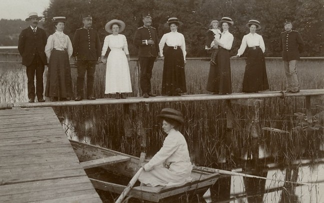 På Backamo Lägerplats har badplatserna använts i mer än 300 år.