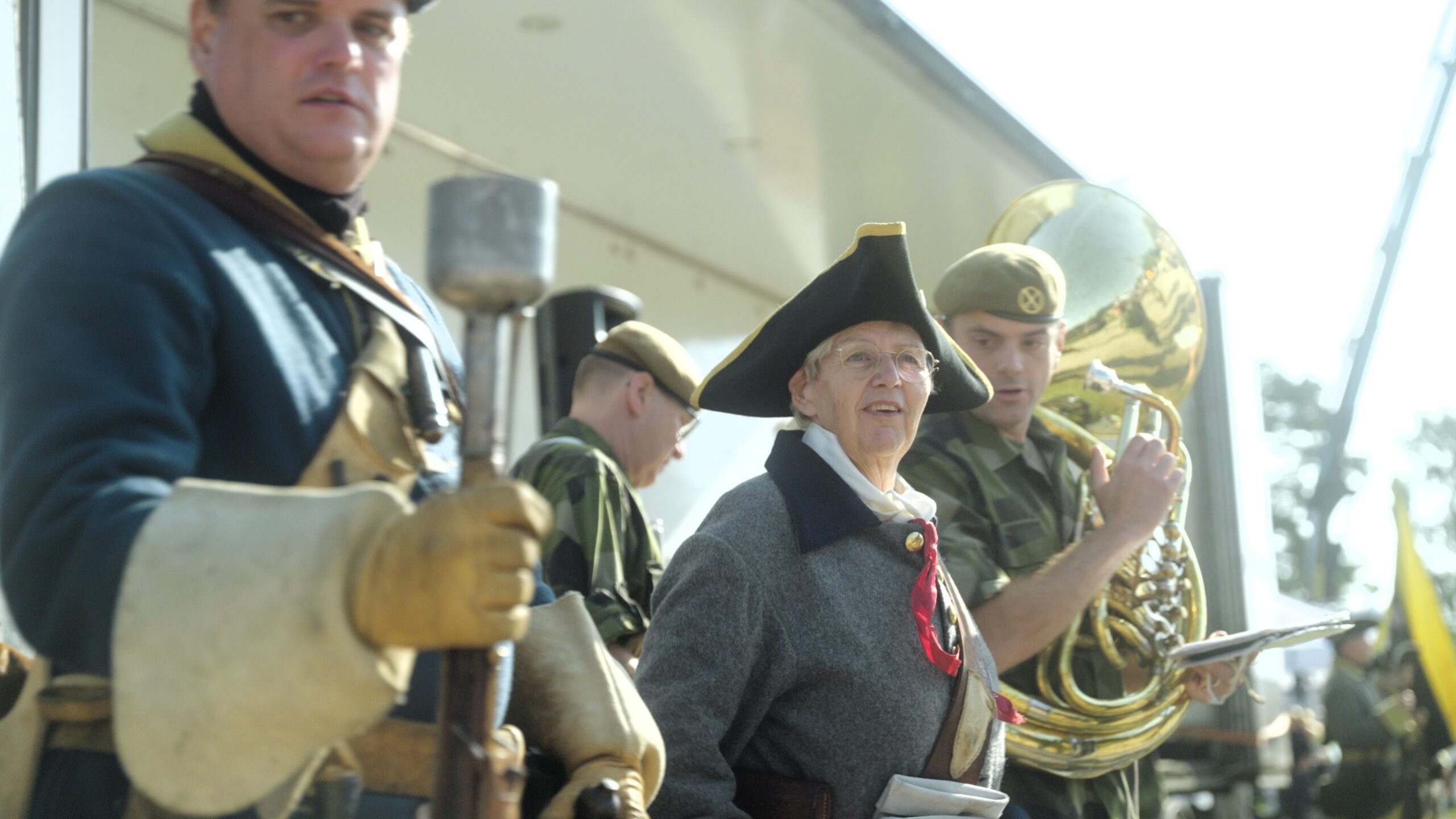 Bohus Elfsborgs Caroliner på plats under Backamos 300-års jubileum.